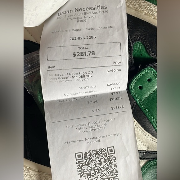 Air Jordan “Pine Green” 1s - Picture 5 of 8